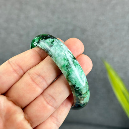 Natural Son Thuy Jadeite Jade Bangle Leaf Style Size 54.5 mm