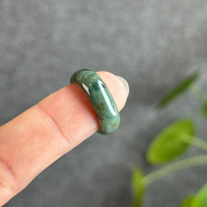 Floral Green Natural Jadeite Jade RingSize 1.6