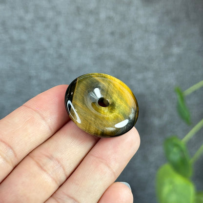 Natural Tiger Eye Dong Dieu Pendant