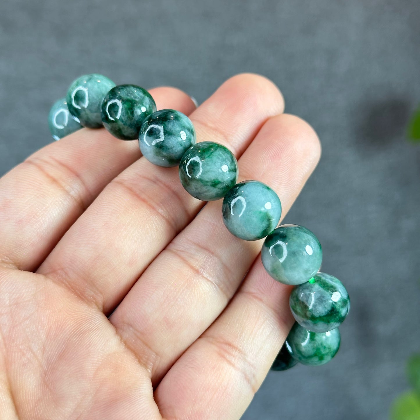 Moss Green Natural Son Thuy Bracelet Size 12.5 mm