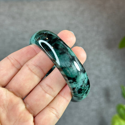 Natural Jadeite Jade Bangle Leaf Stlye Size 60.9 mm