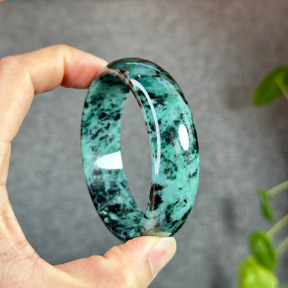 Natural Jadeite Jade Bangle Leaf Stlye Size 60.9 mm