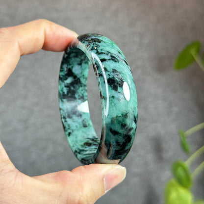 Natural Jadeite Jade Bangle Leaf Stlye Size 60.9 mm