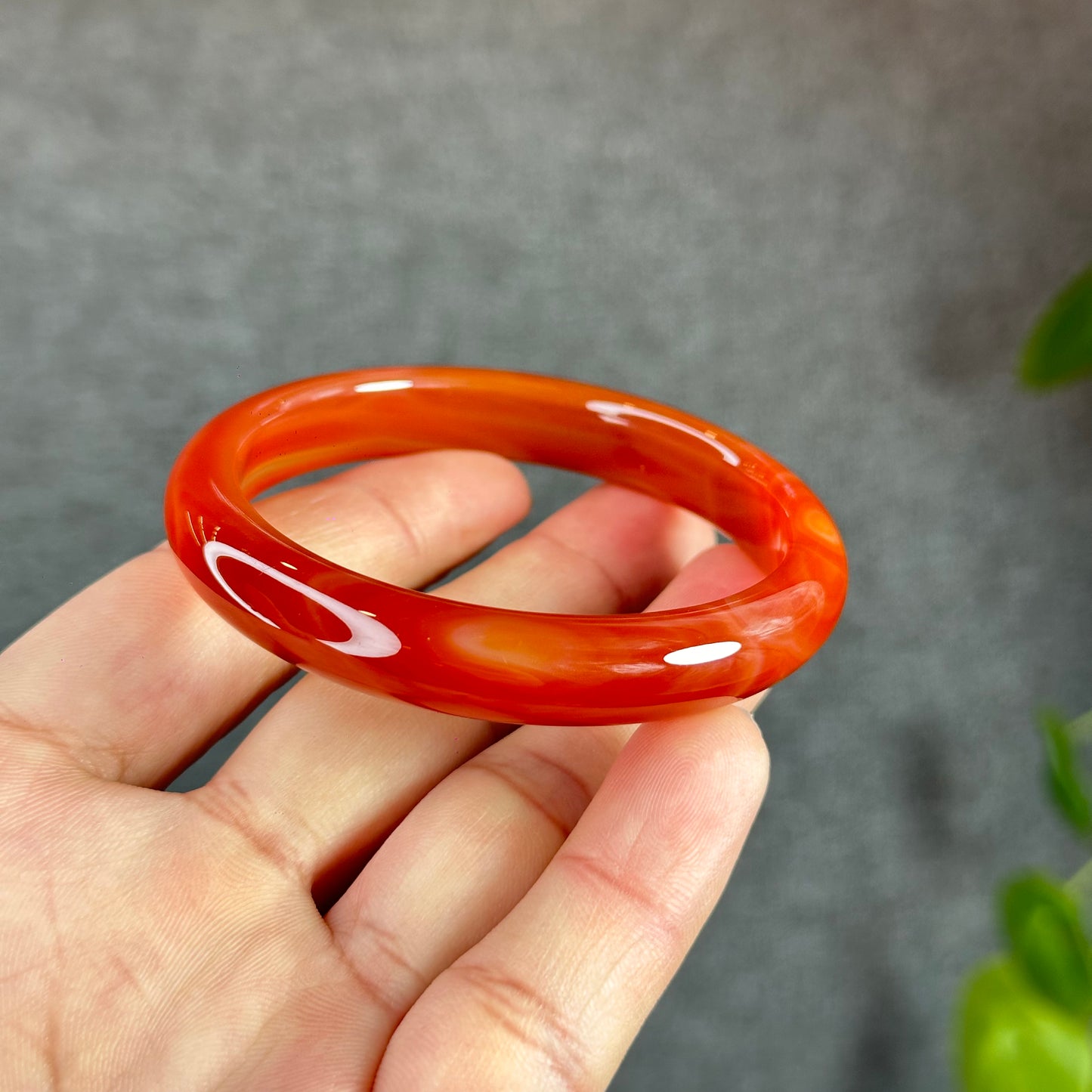 Red Agate Banle Leaf Style Size 55 mm