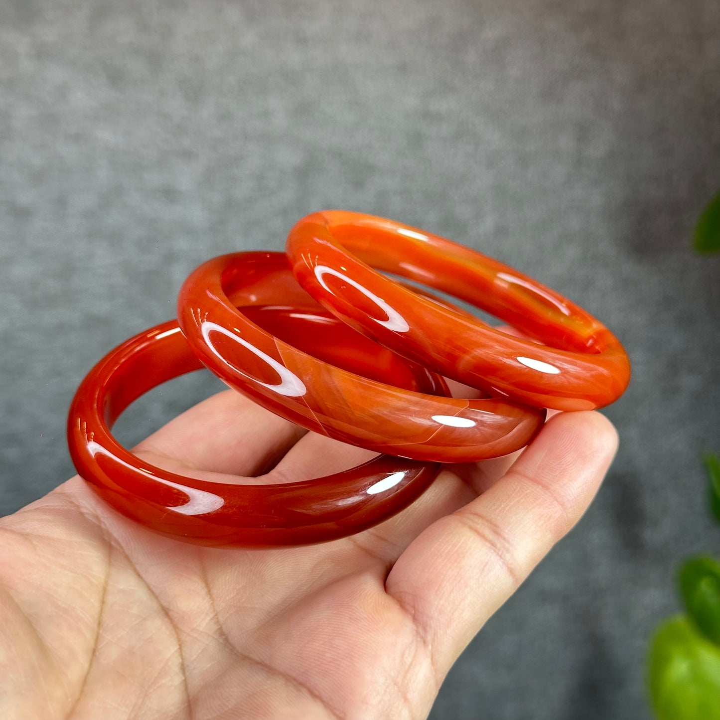 Red Agate Banle Leaf Style Size 55 mm