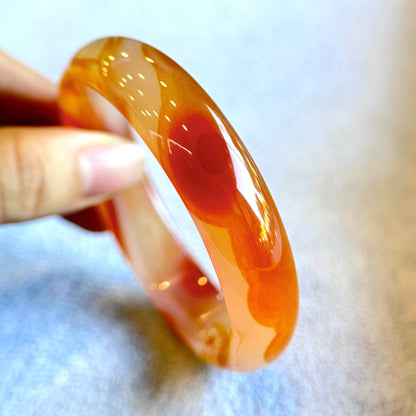 White-Orange Agate Banlge Leaf Style Size 58 mm