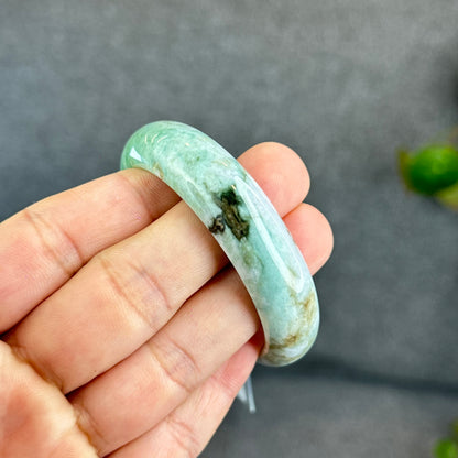 Son Thuy Light Green Natural Jadeite Jade Bangle Leaf Style Size 49 mm