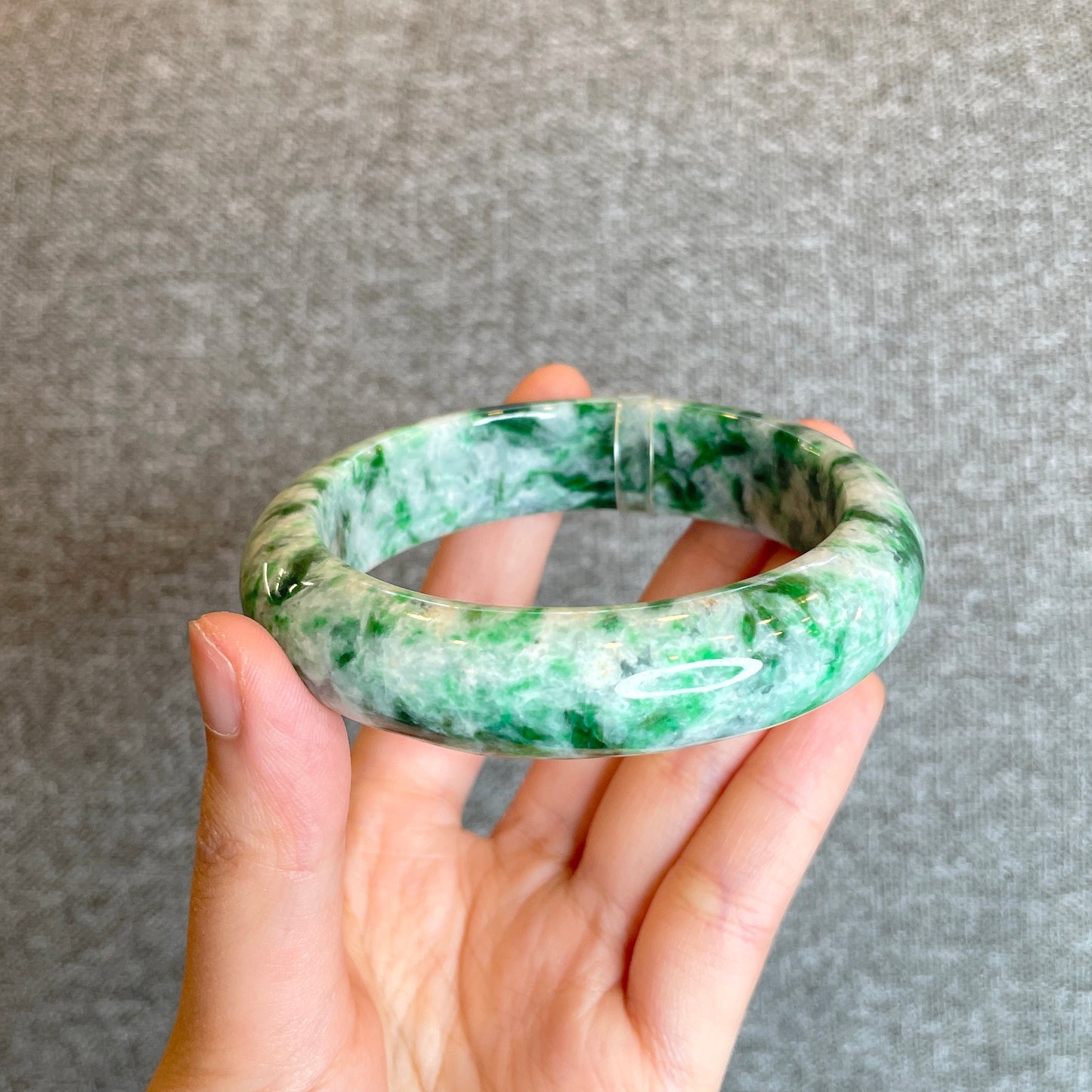 Son Thuy Jadeite Jade Bangle Style Feuille Taille 62,02 mm