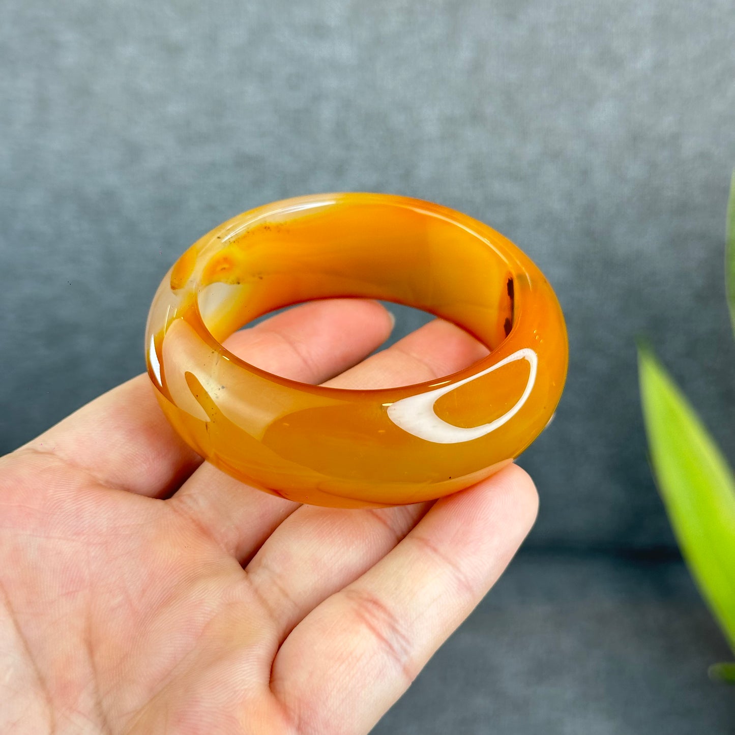 Natural Agate Bangle Leaf Style Size 52 mm