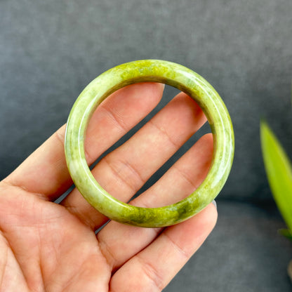 Natural Serpentine Bangle Leaf Style Size 50 mm