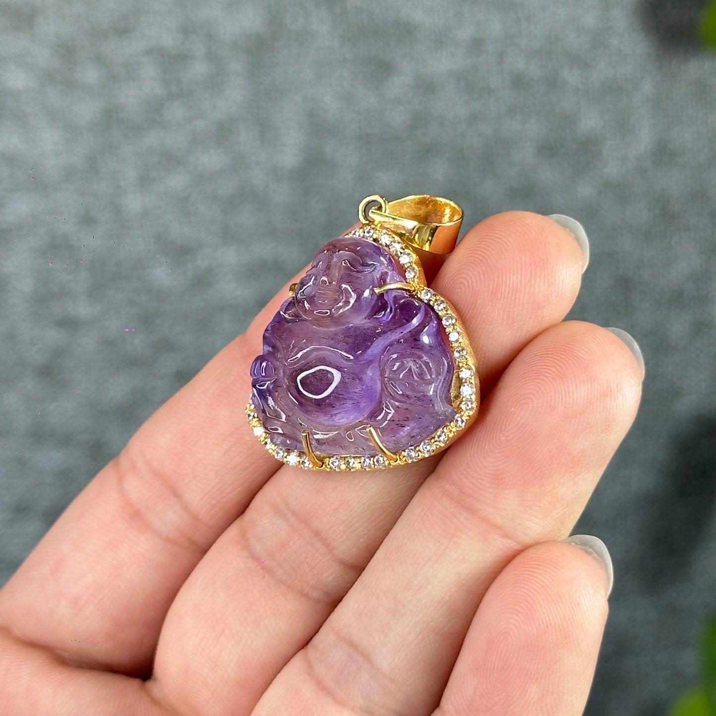 Happy Buddha Natural Amethyst Super 7 Pendant in 10 k Yellow Gold Setting