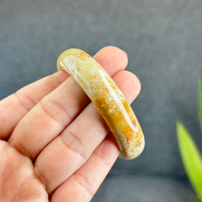 Natural Coral Bangle Leaf Style Size 53 mm