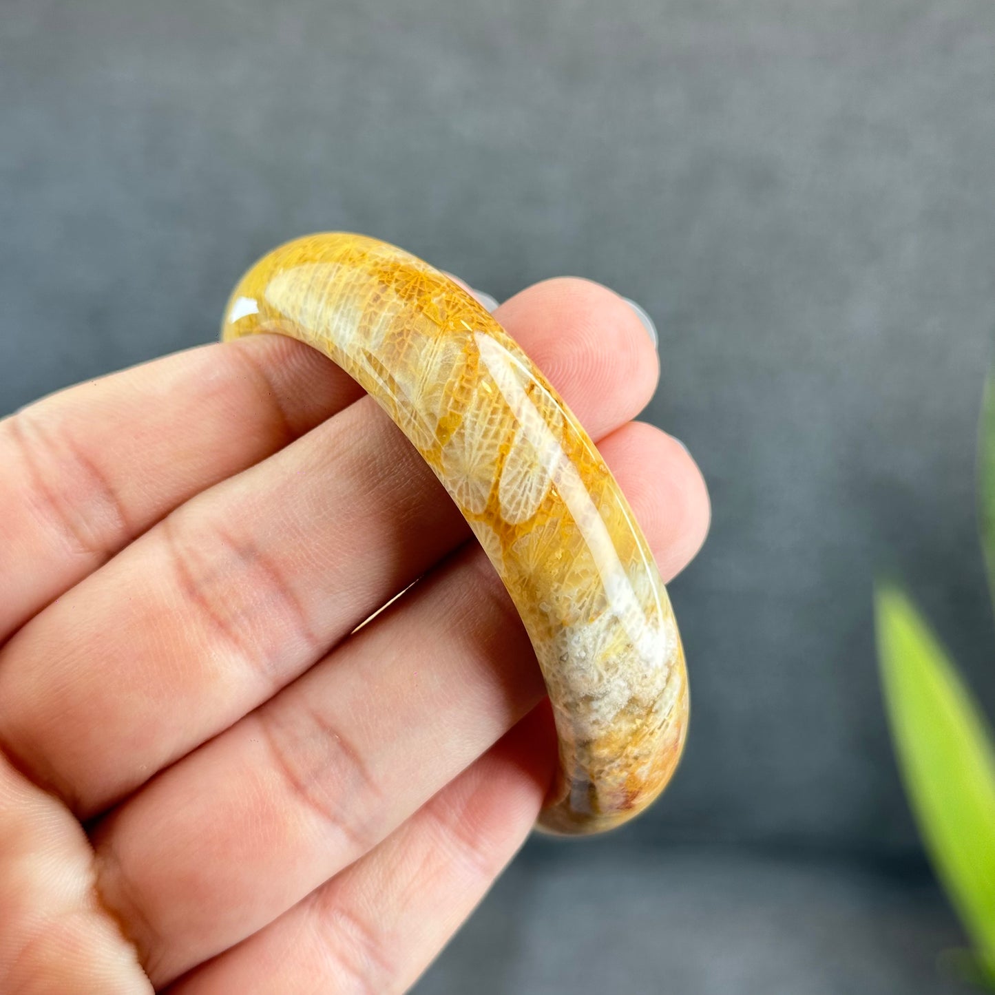 Natural Coral Bangle Leaf Style Size 53 mm