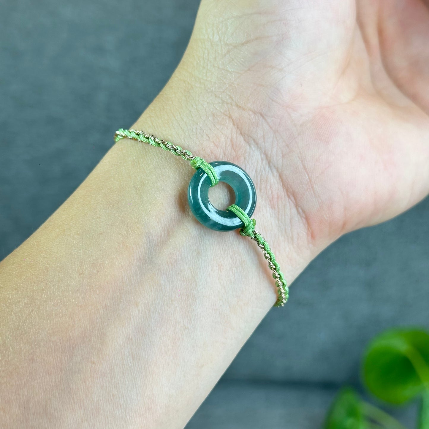 Dong Dieu Donut Water Green Natural Jadeite Jade Bracelet(Random Color Based on Availability)