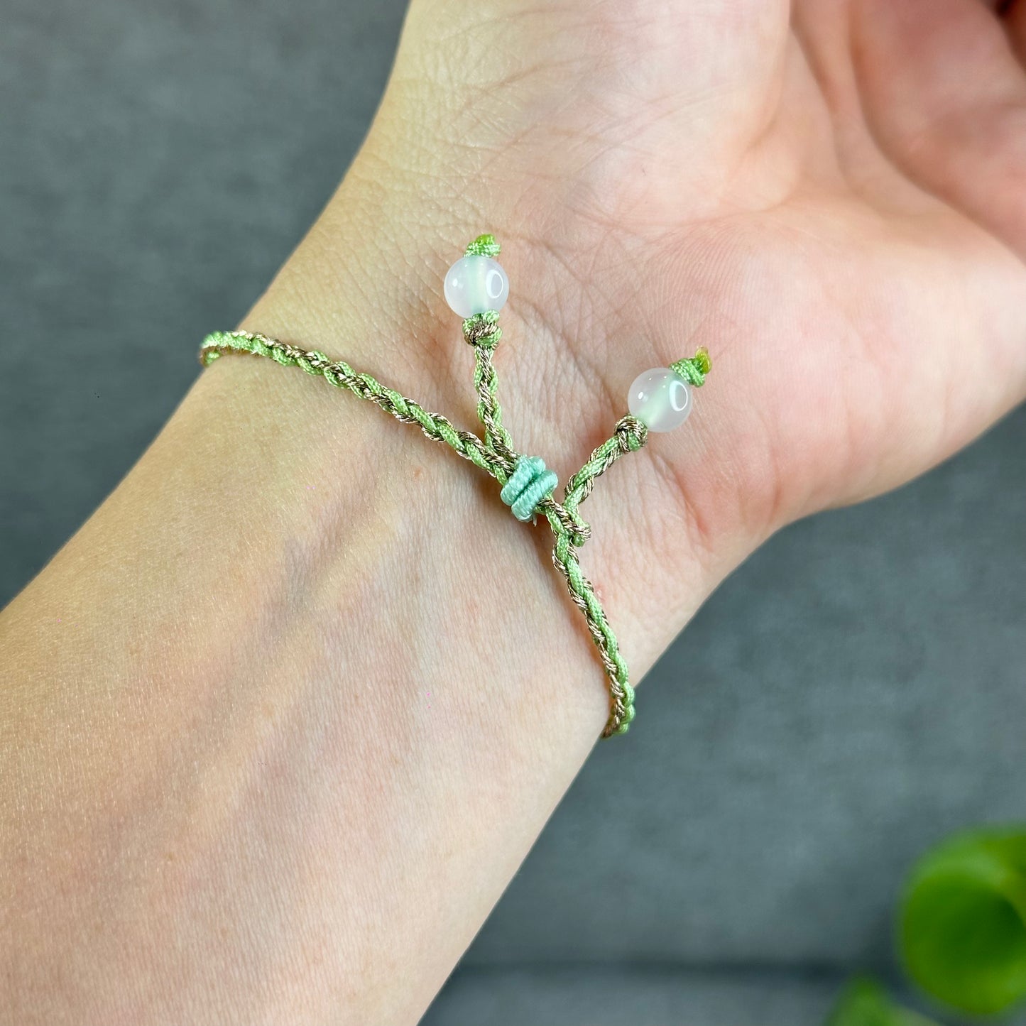Dong Dieu Donut Water Green Natural Jadeite Jade Bracelet(Random Color Based on Availability)