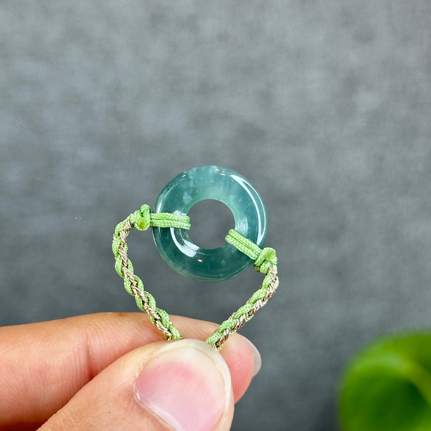 Dong Dieu Donut Water Green Natural Jadeite Jade Bracelet(Random Color Based on Availability)