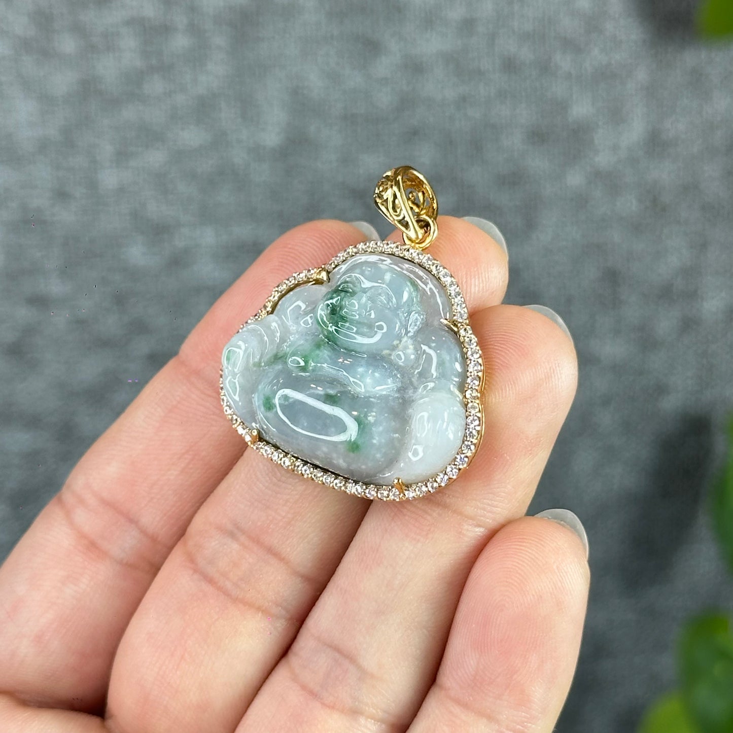 Pendentif en jade de jadéite verte impériale Happy Buddha