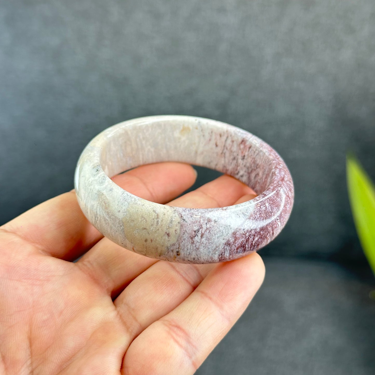 Natural Coral Bangle Leaf Style Size 53 mm