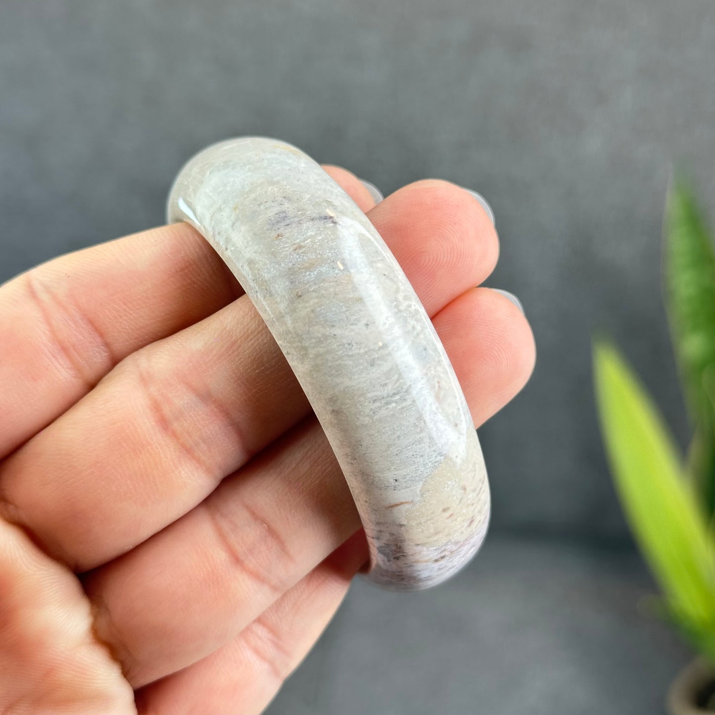 Natural Coral Bangle Leaf Style Size 53 mm