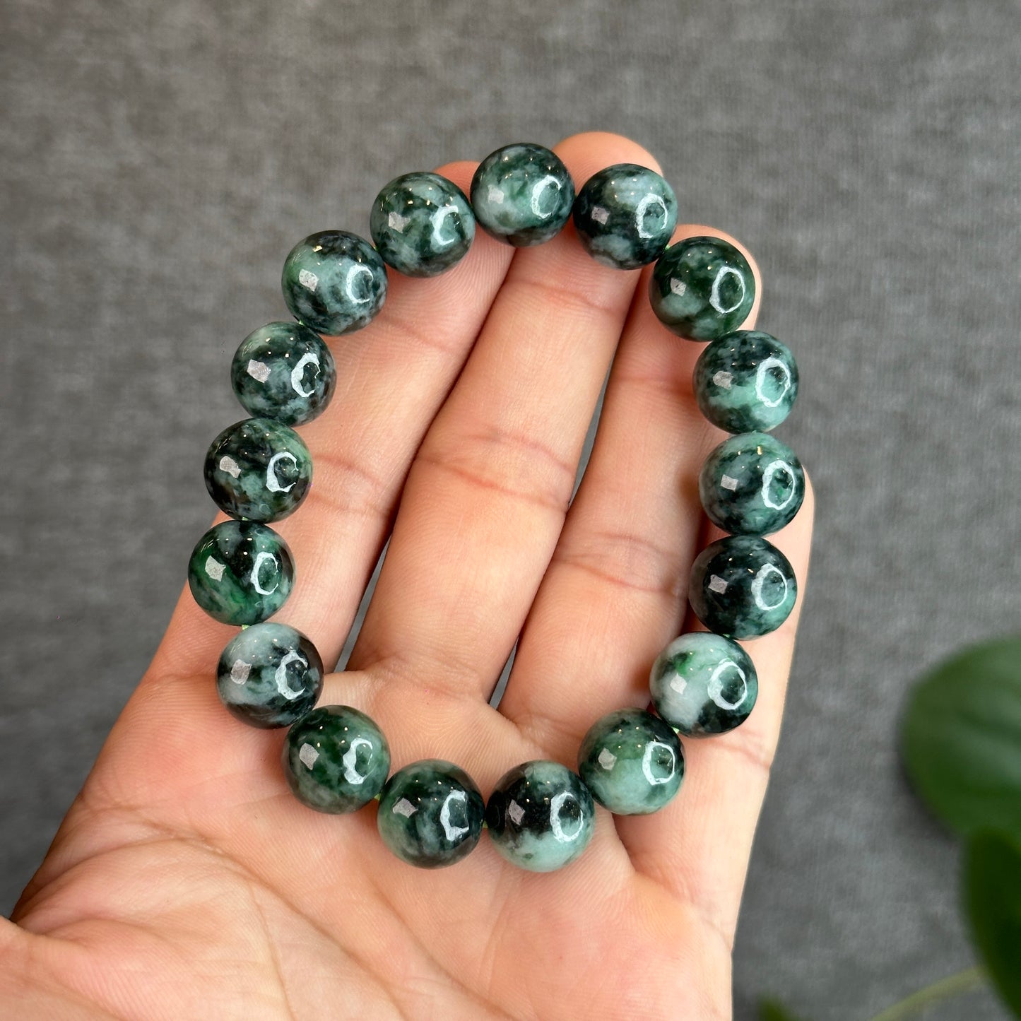 Bright Green Jadeite Jade Son Thuy Bracelet Size 12.3mm