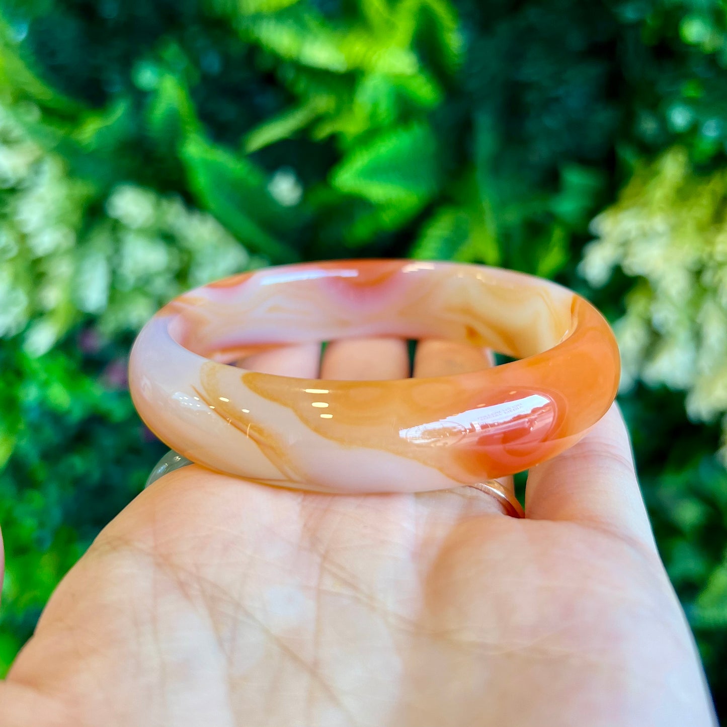 White-Orange Agate Banlge Leaf Style Size 58 mm