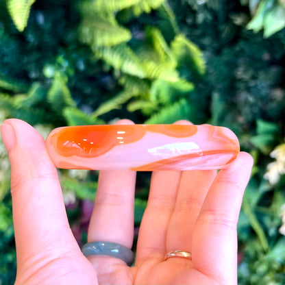 White-Orange Agate Banlge Leaf Style Size 58 mm