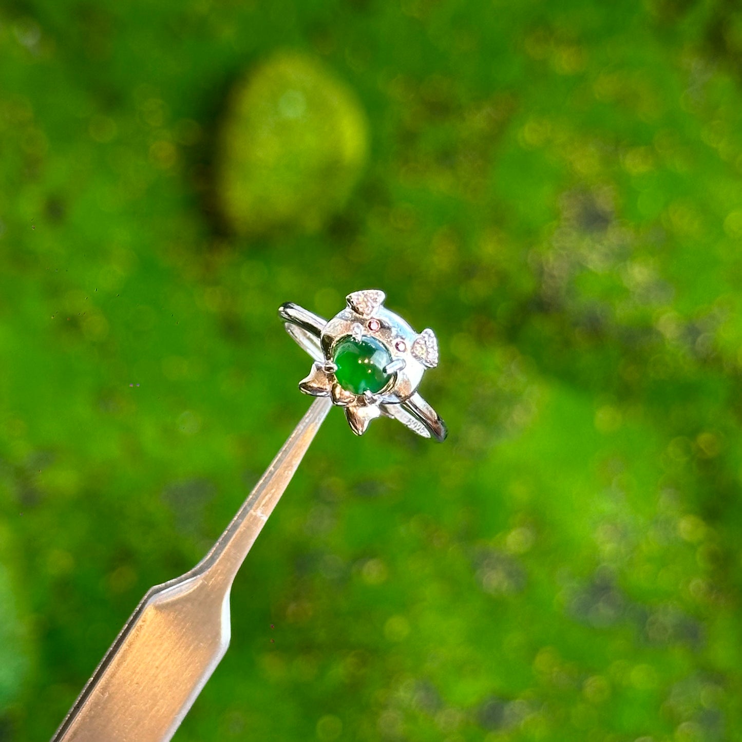 Pig Icy Imperial Green Jadeite Jade Ring Free size in Silver 925 Setting