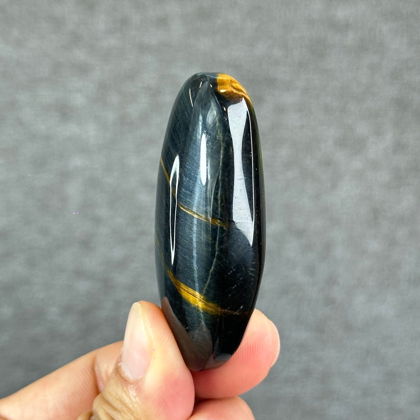 Natural Eagle Eye Palm Stone
