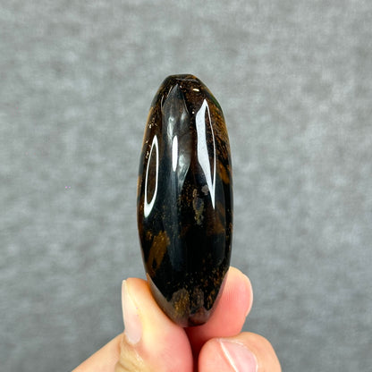 Natural Eagle Eye Palm Stone