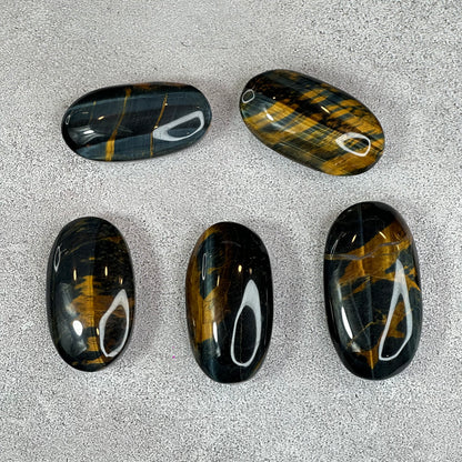 Natural Eagle Eye Palm Stone