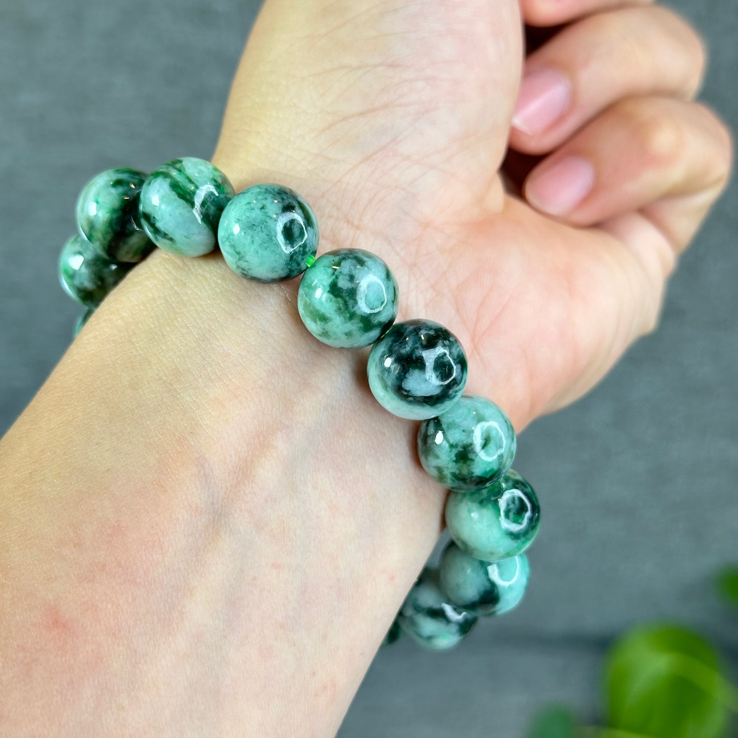 Apple Green Son Thuy Jadeite Jade Bracelet Size 12.5-13 mm