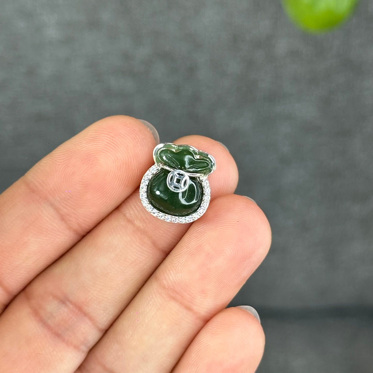 Natural Neprhtie Jade Money Bage Charm in Silver Setting