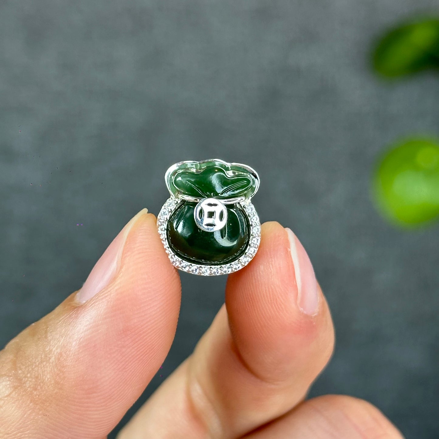 Natural Neprhtie Jade Money Bage Charm in Silver Setting