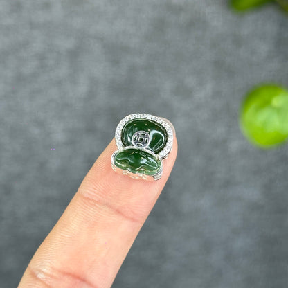 Natural Neprhtie Jade Money Bage Charm in Silver Setting