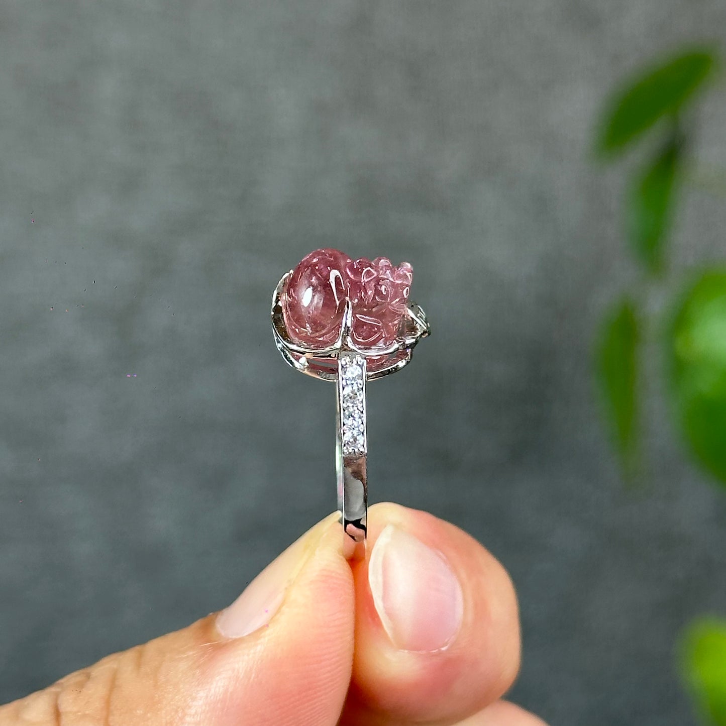 Pixiu Natural Tourmaline Ring in 10 k White Gold Setting Size 1.7