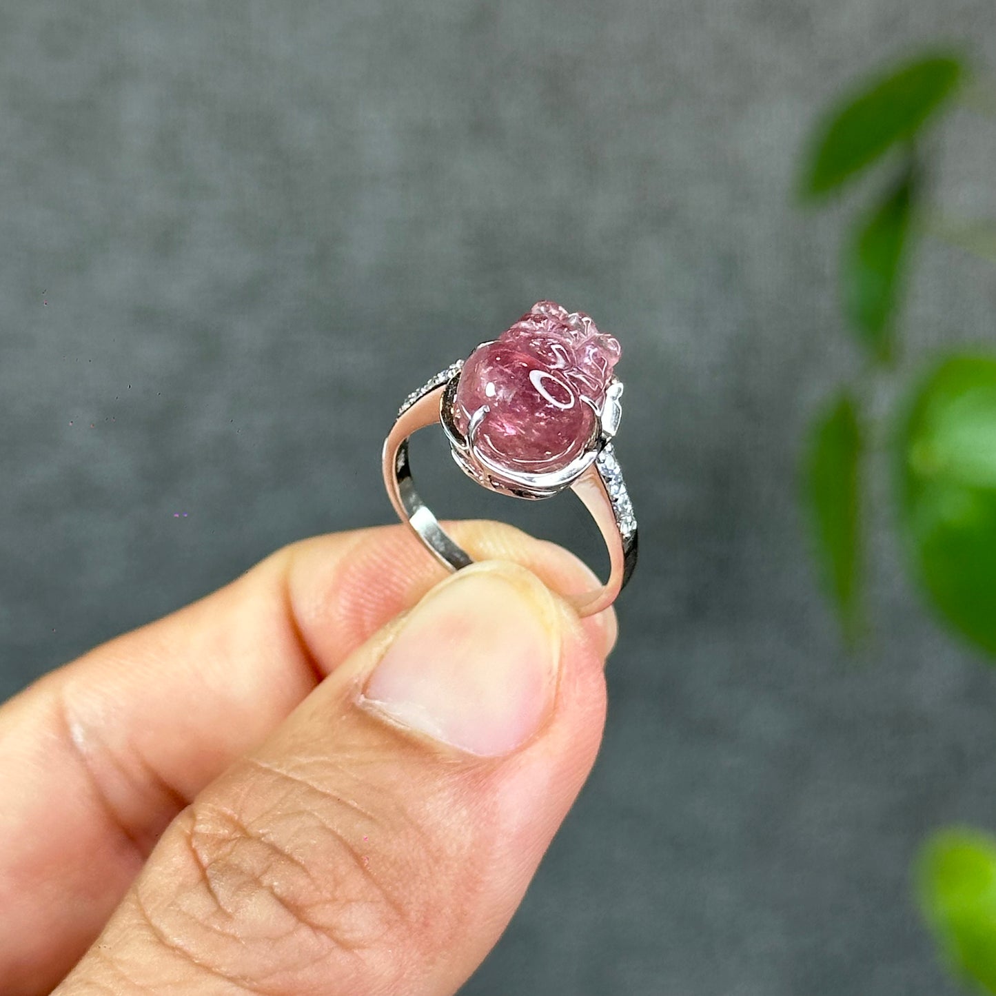 Pixiu Natural Tourmaline Ring in 10 k White Gold Setting Size 1.7