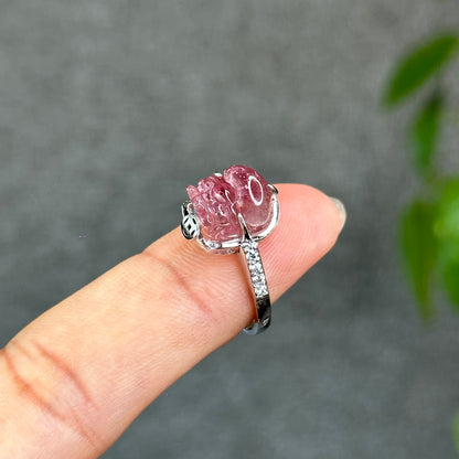 Pixiu Natural Tourmaline Ring in 10 k White Gold Setting Size 1.7