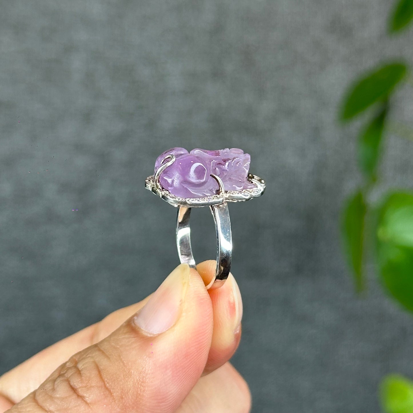 Pixiu Natural Amethyst Ring in Silver with White Stone Setting Size 1.65