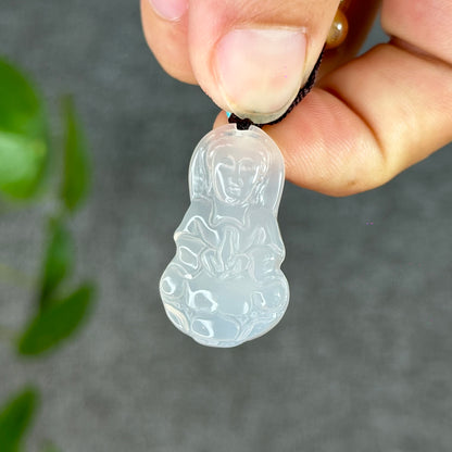 Quan Yin Buddha Natural White Agate Accessory with Metal Hoop