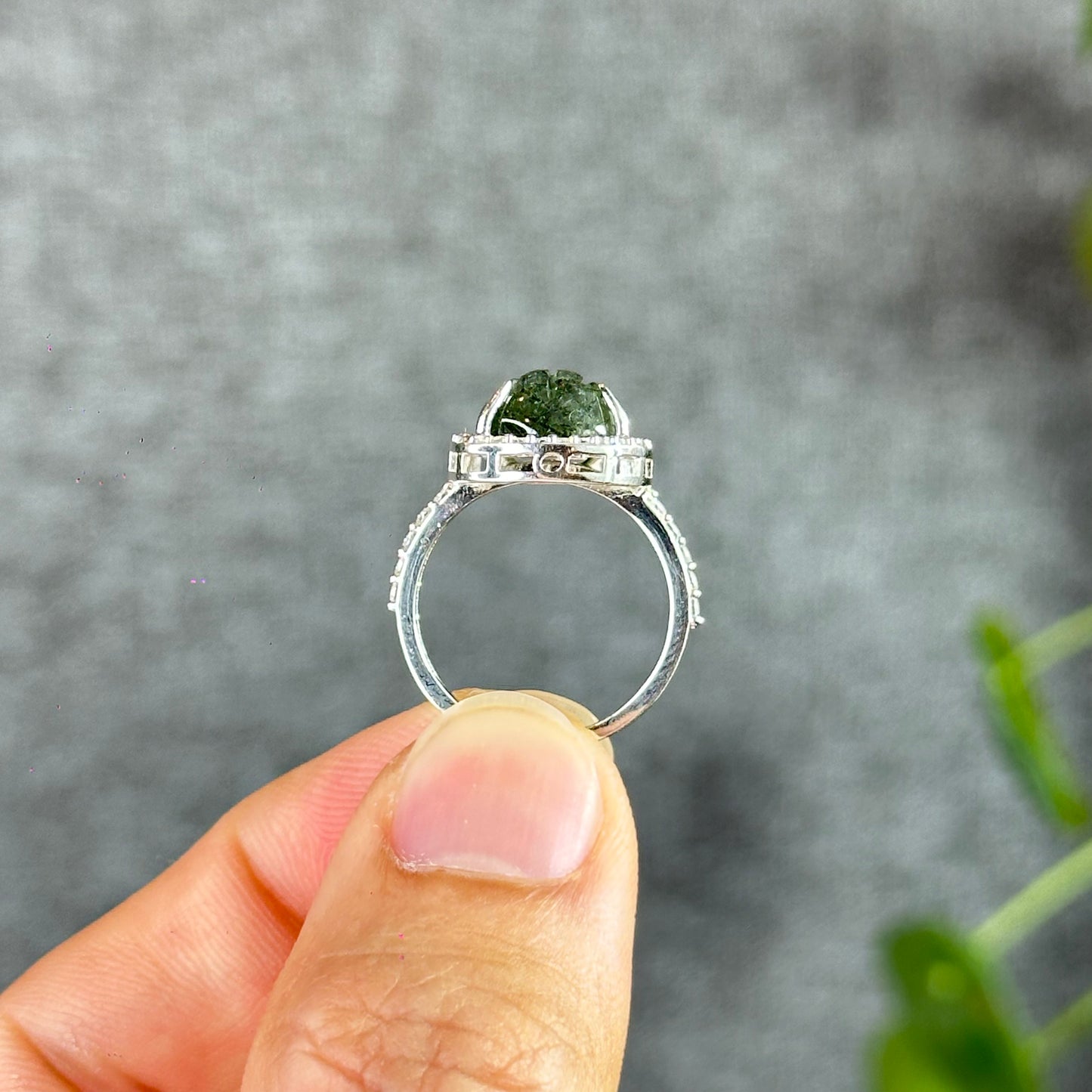 Green Rutilated Quartz Money Bag Ring in Silver with White Stone Setting Size 1.65