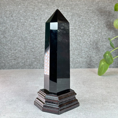 Obsidian Tower with Base