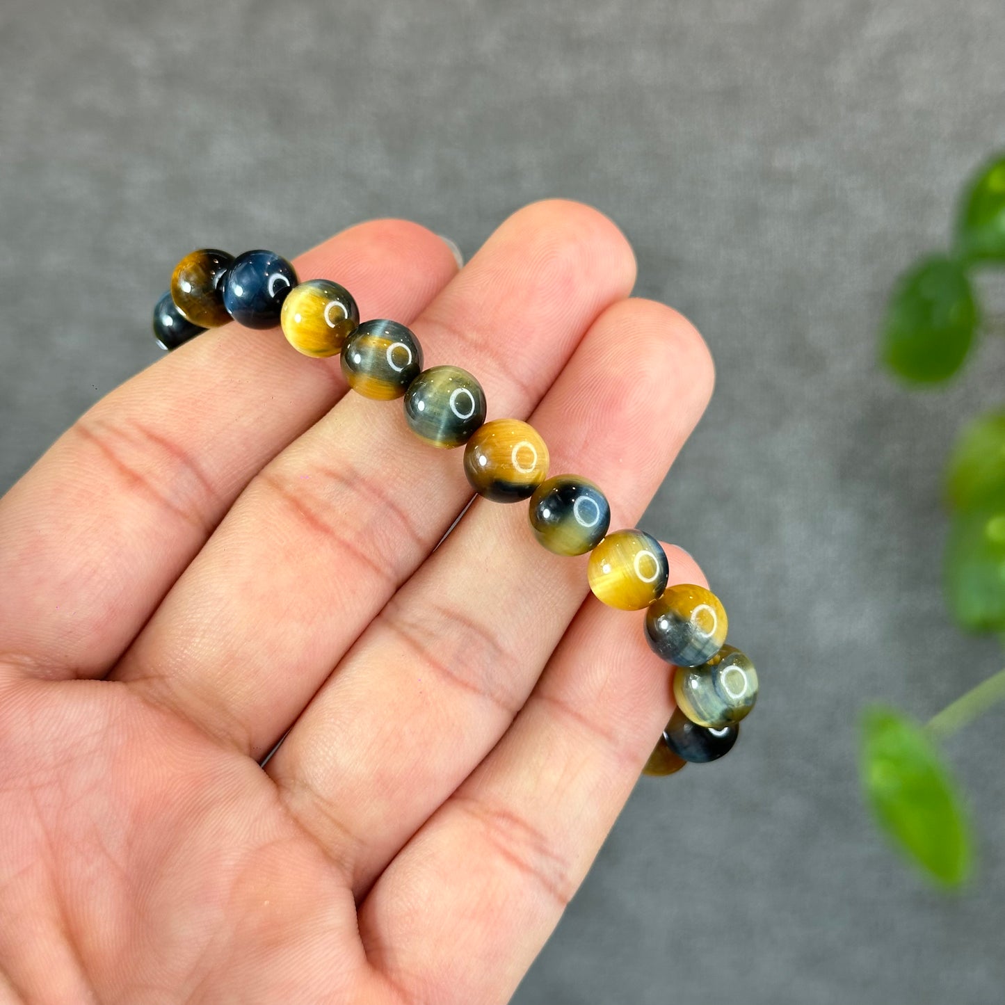 Natural Eagle Eye Bracelet Size 8 mm