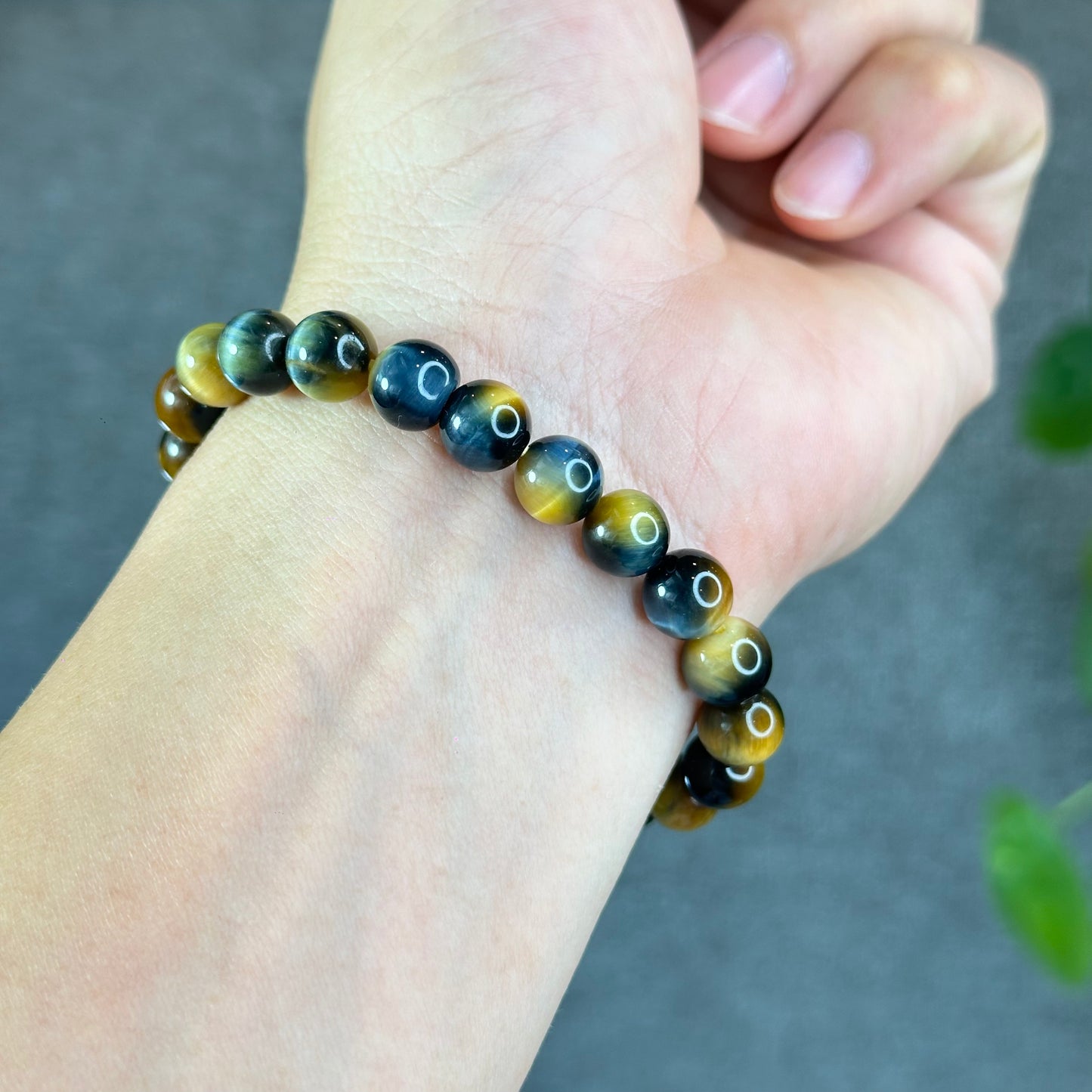 Natural Eagle Eye Bracelet Size 8 mm