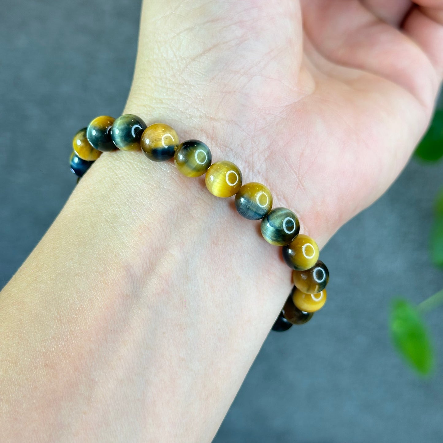 Natural Eagle Eye Bracelet Size 8 mm