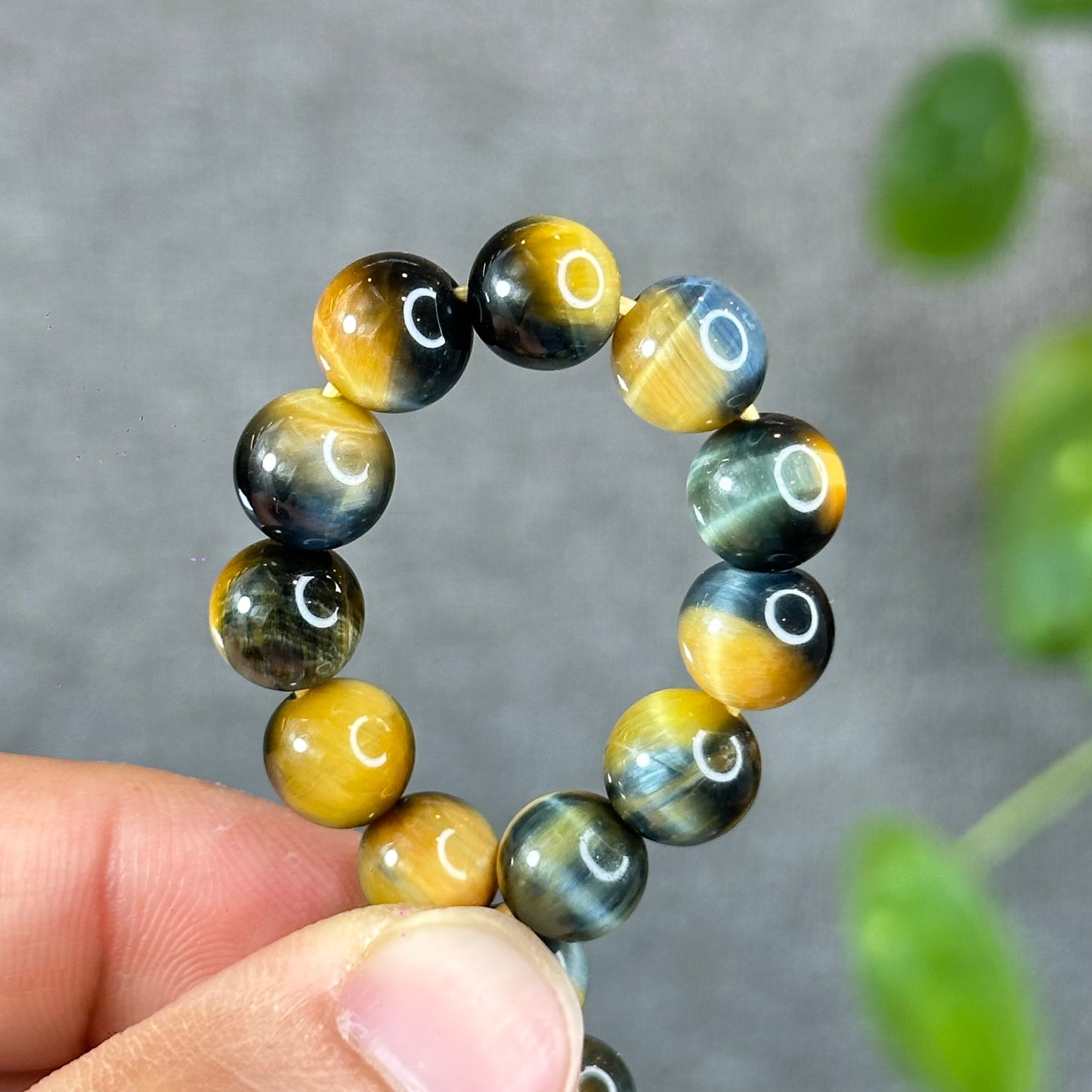 Natural Eagle Eye Bracelet Size 8 mm