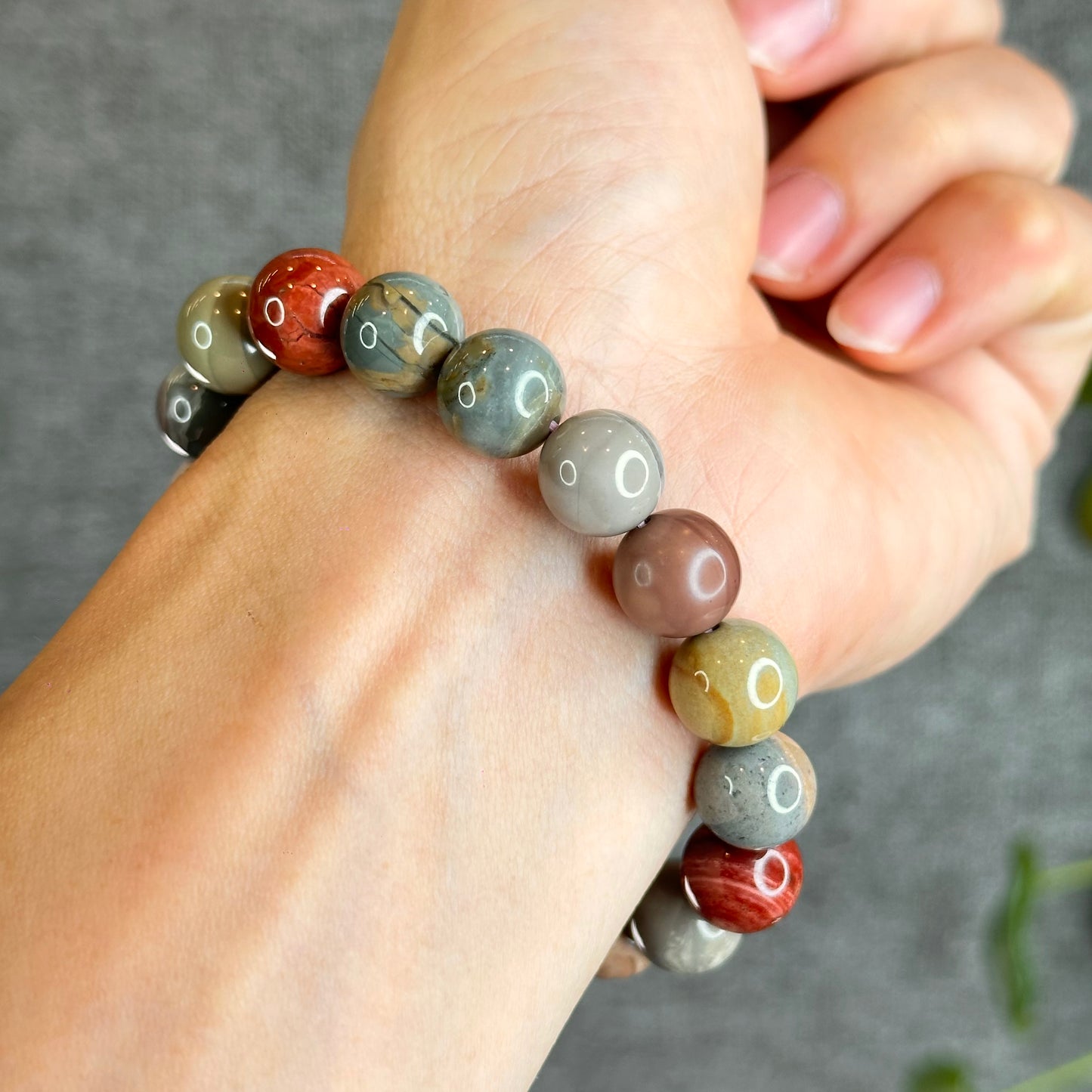 Multi Colour Natural Alashan Agate Bracelet Size 11.2 mm