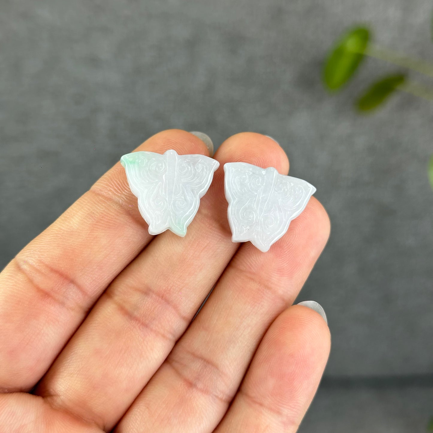 Natural Ivory Purple Butterfly Jadiete Jade Charm