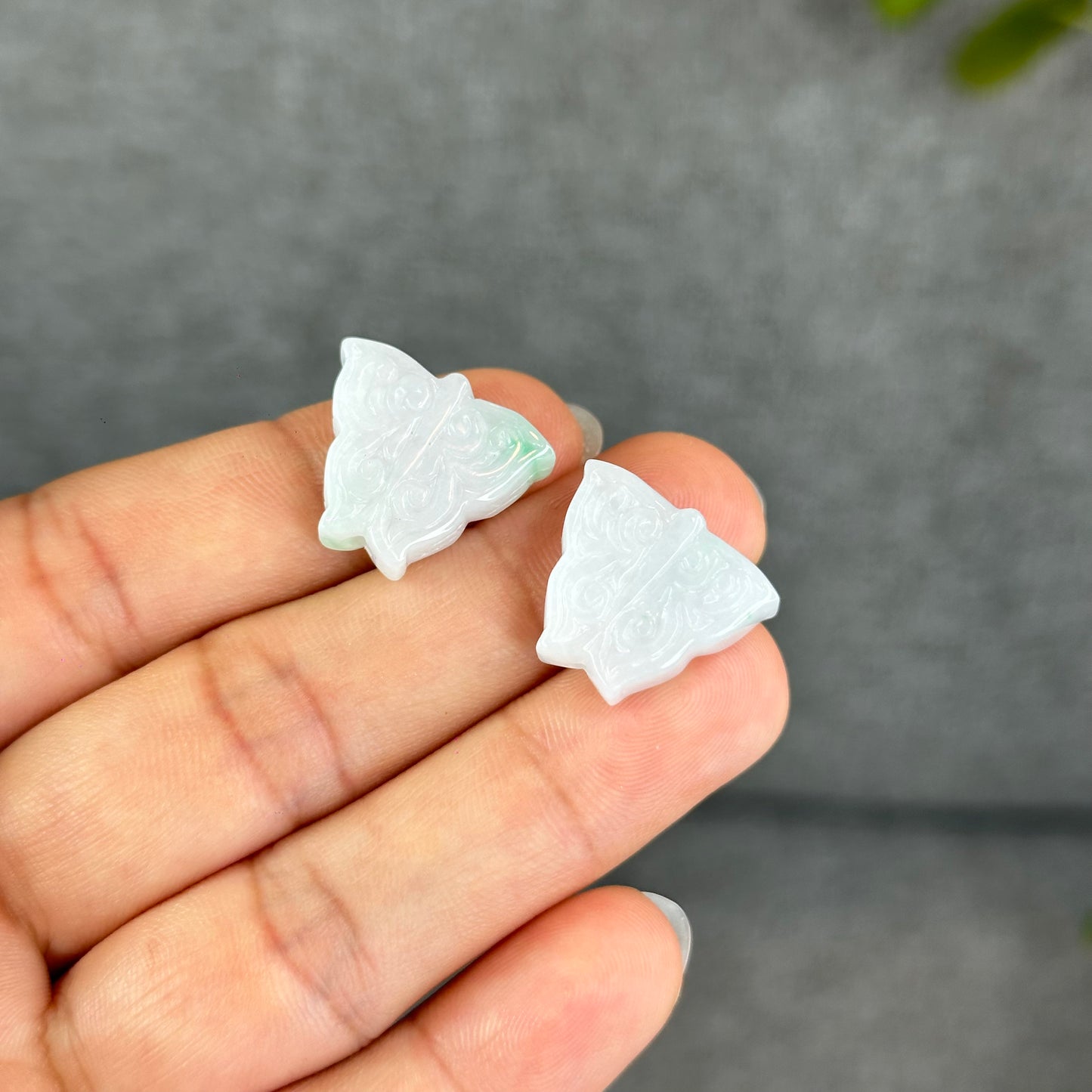 Natural Ivory Purple Butterfly Jadiete Jade Charm