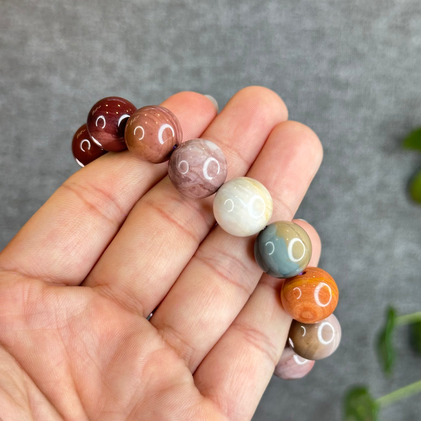 Multi Colour Natural Alashan Agate Bracelet Size 14.2 mm