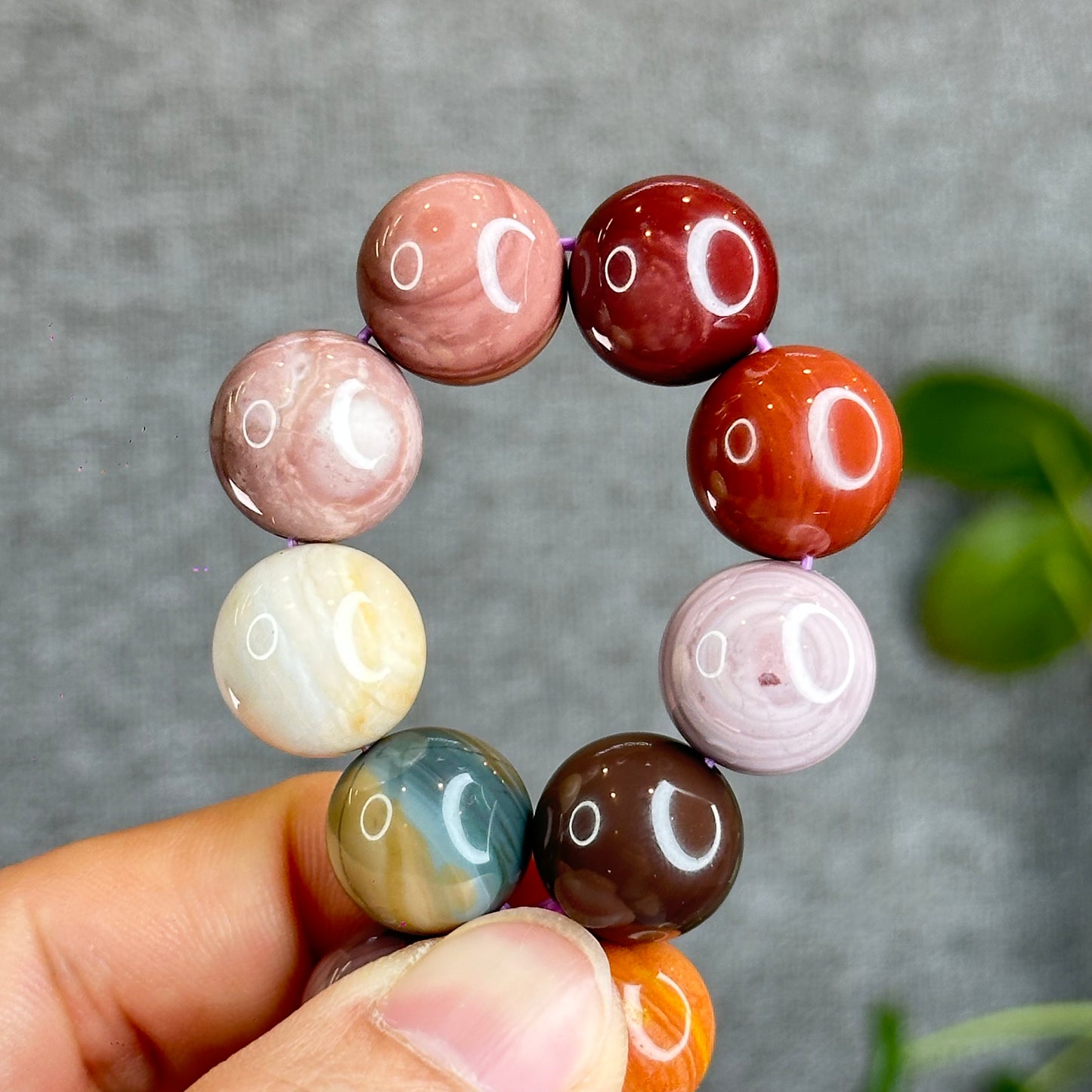 Multi Colour Natural Alashan Agate Bracelet Size 14.2 mm